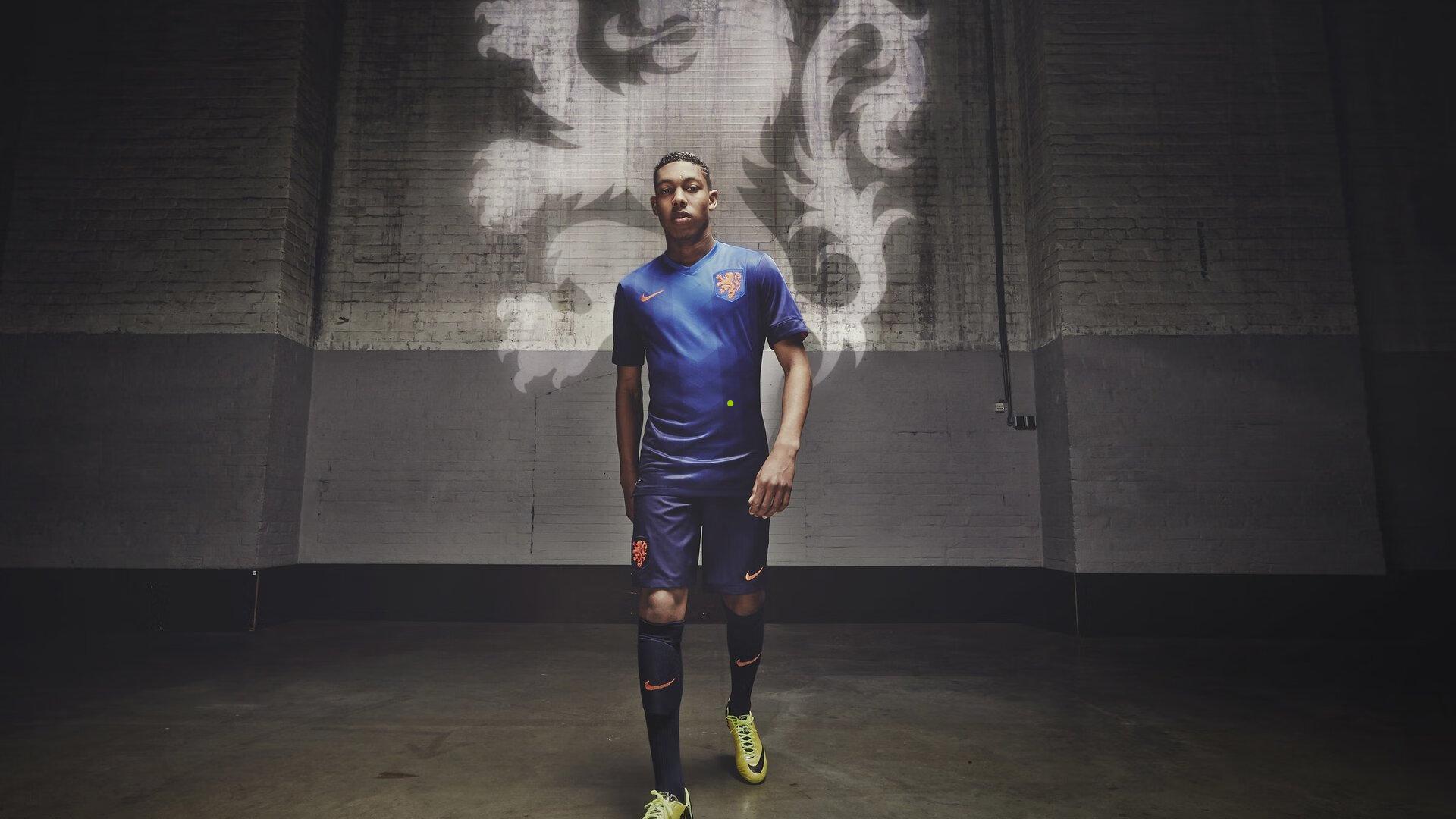 体育新闻，最高人民检察院依法逮捕杜兆才 足球界反腐迈向深水区